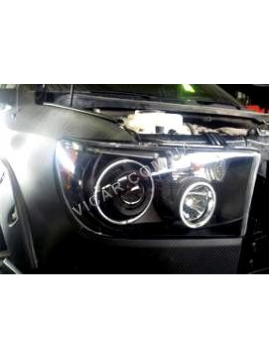 Передние линзовые фары с диодами Toyota Tundra